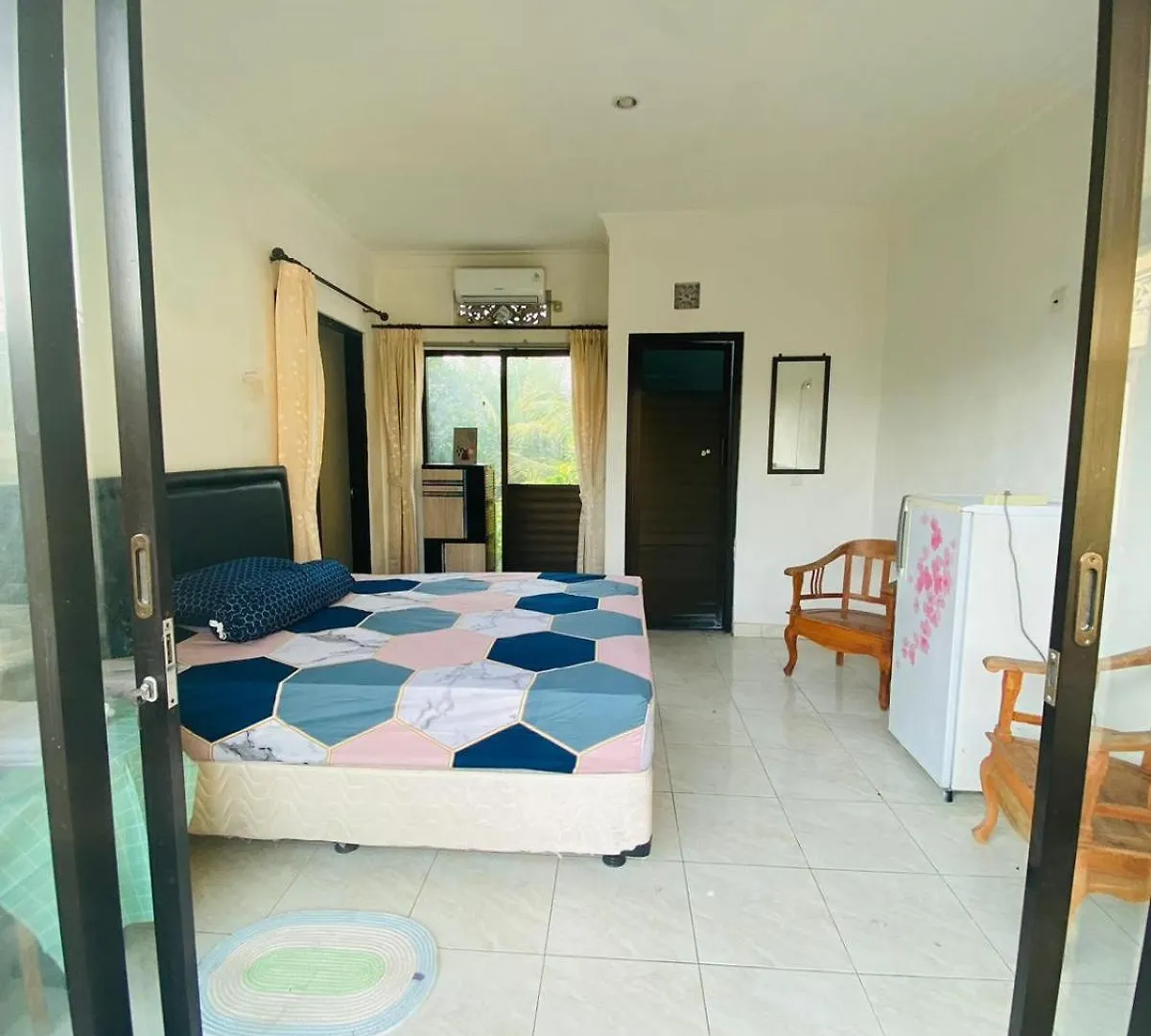 Breezy Guest House Ubud  Indonesia